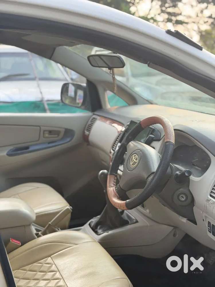 Toyota Innova 2014 G2