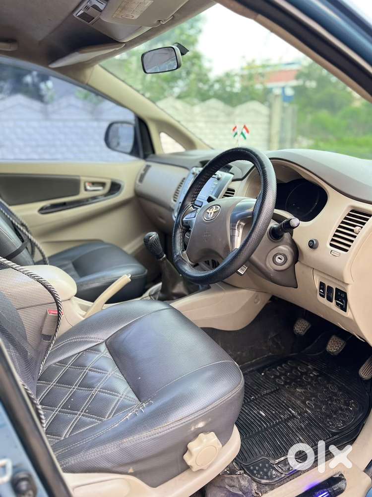 Toyota Innova 2.5 Z Diesel 7 Seater, 2014, Diesel
