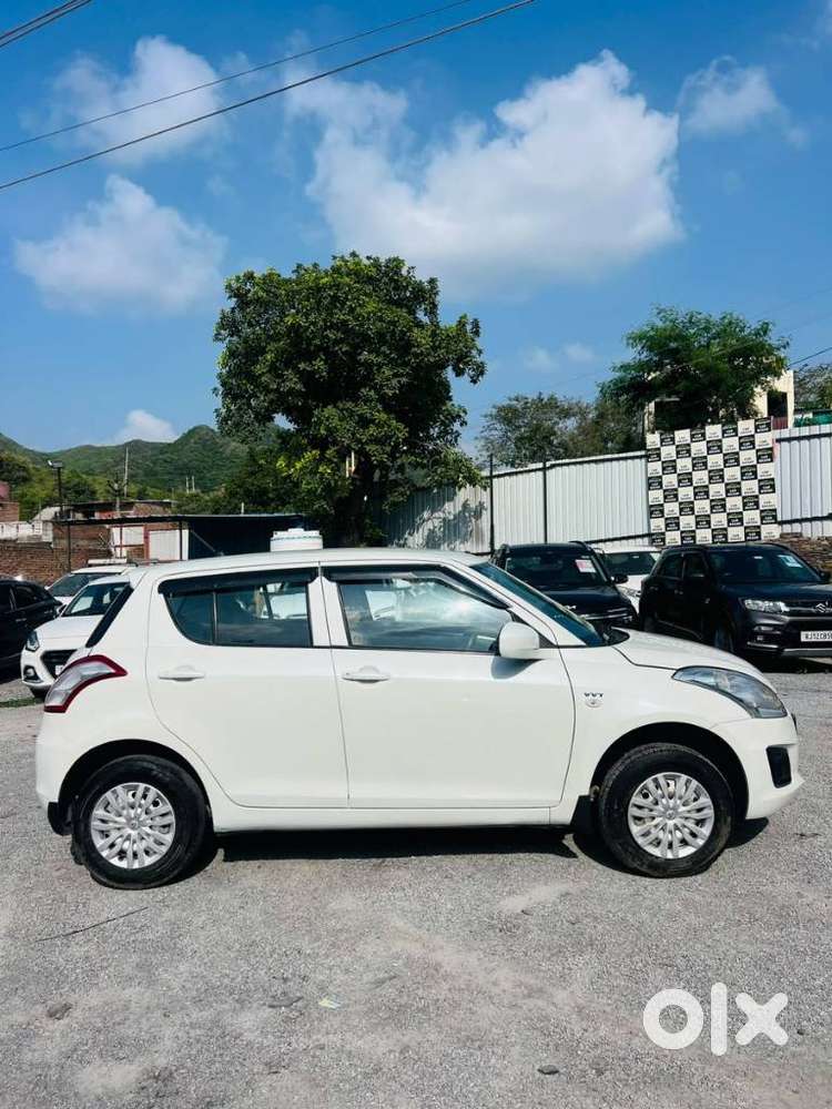Maruti Suzuki Swift Lxi, 2015, Petrol