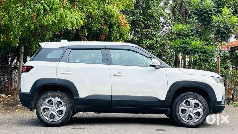 Maruti Suzuki Brezza 1.5 Vxi Smart Hybrid, 2023, Petrol