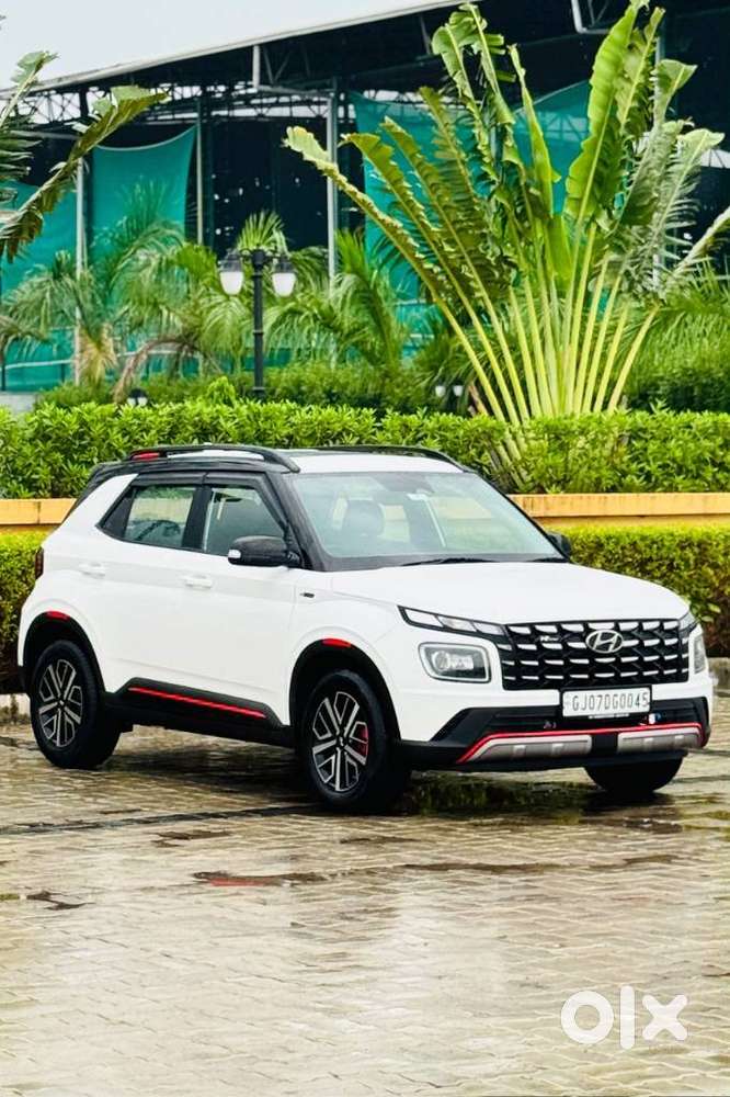 Hyundai Venue, 2023, Petrol
