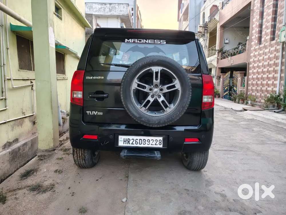 Mahindra Tuv 300 2017 Diesel Well Maintained