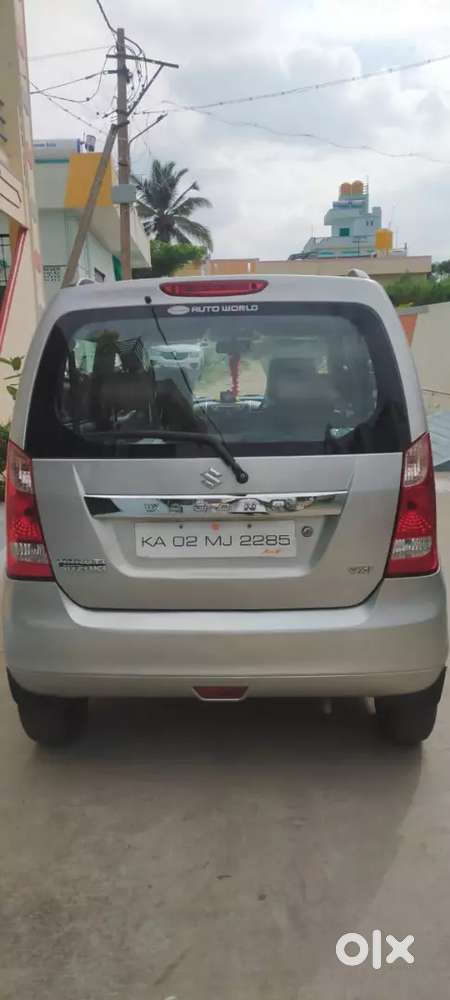 Well Maintaind Wagon R Vxi 2014