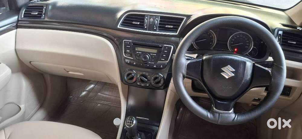 Maruti Suzuki Ciaz 1.3 Sigma Shvs Mt, 2018, Cng & Hybrids