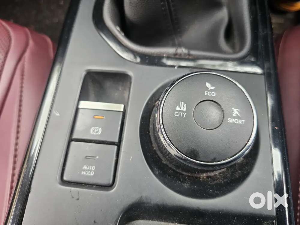 Tata Curvv Diesel Red Top Model Manual
