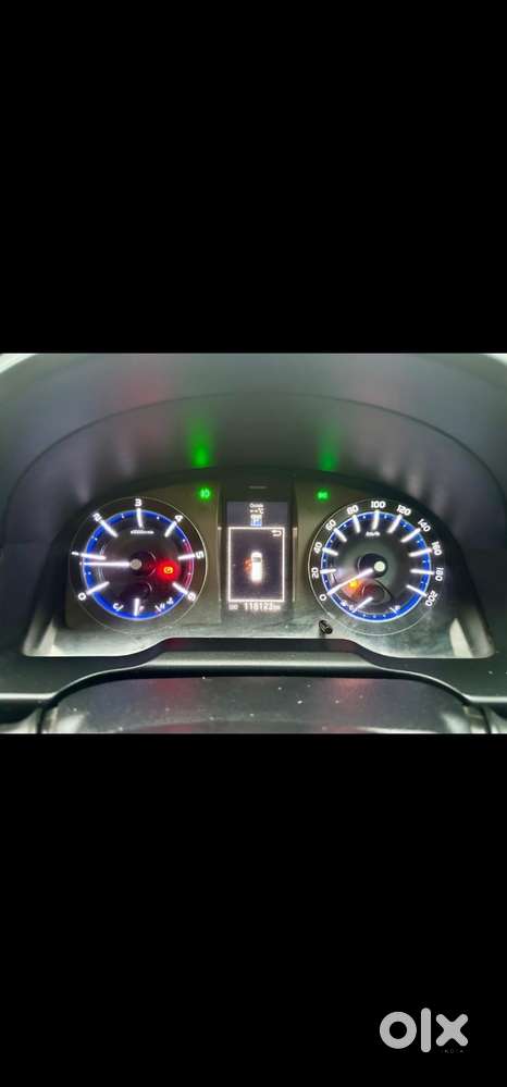 Toyota Innova Crysta 2016
