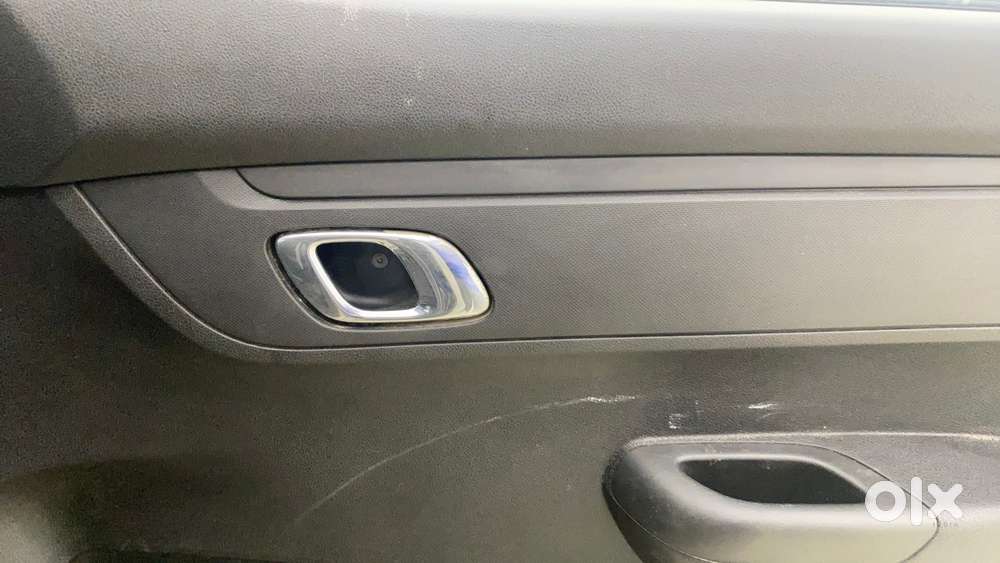 Renault Kwid 1.0 Rxt Amt Opt, 2018, Petrol