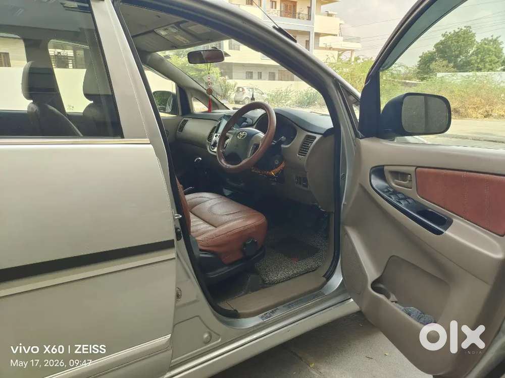 Toyota Innova 2015 Diesel Well Maintained