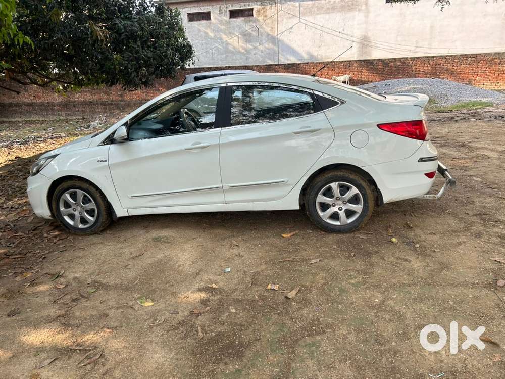 Hyundai Fluidic Verna 2012 Diesel 100000 Km Driven