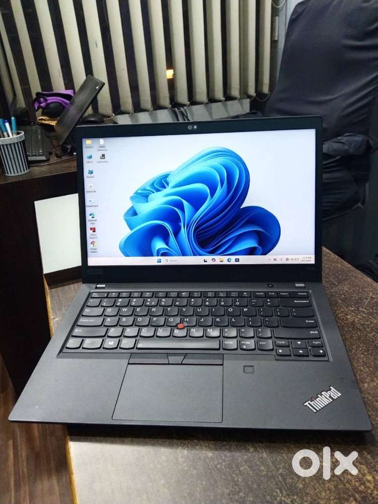 ֍ Lenovo ThinkPad P14s * i7 11th Gen * 4 GB NVIDIA *16 GB RAM *512 SSD