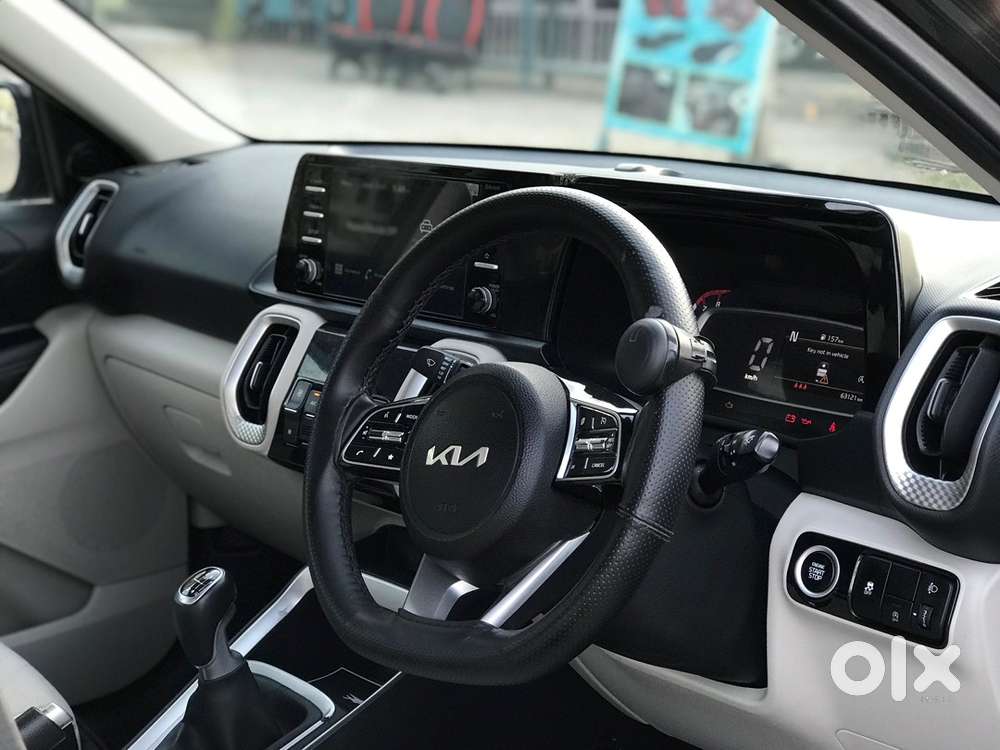 Kia Sonet Petrol 2023