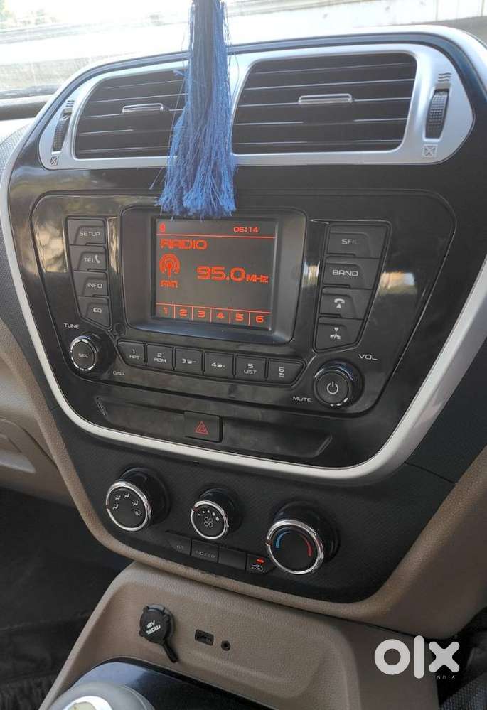 Mahindra Tuv 300 T8, 2018, Diesel