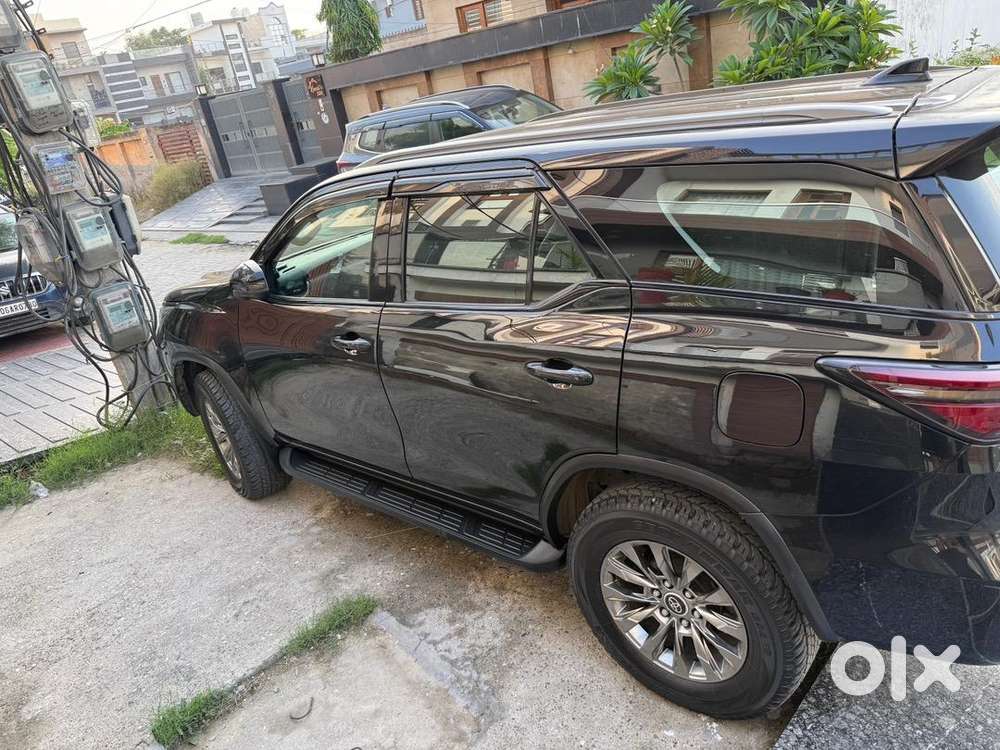 Toyota Fortuner 2021 Diesel Well Maintained