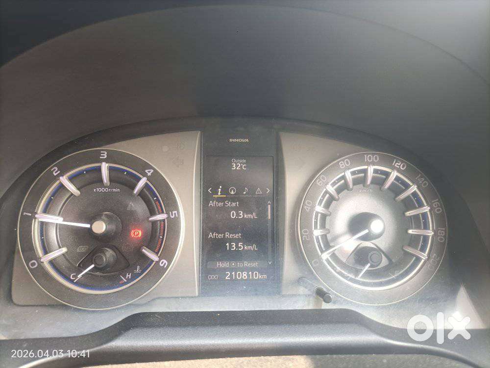 Toyota Innova Crysta 2.4 V 8 Str, 2018, Diesel