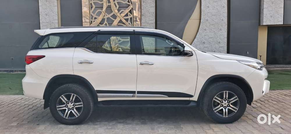 Toyota Fortuner 4x2 At 2.8 Diesel, 2020, Diesel
