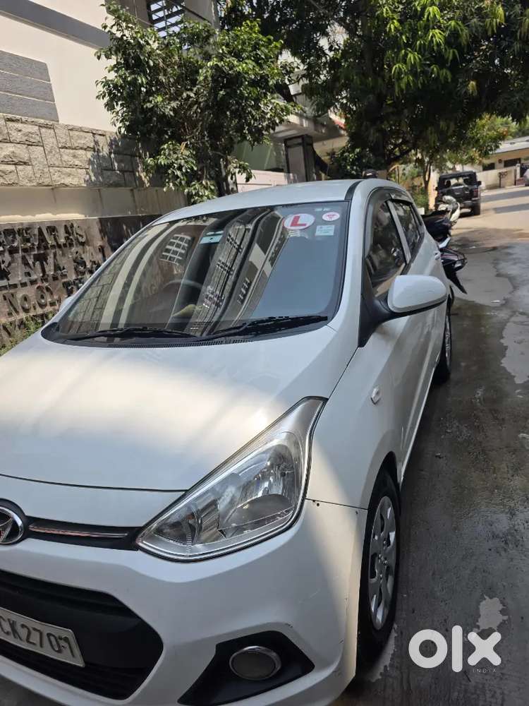 Hyundai Grand I10 2016 Petrol 68000 Km Driven Well Maintained