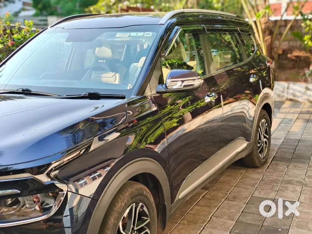 Kia Carens 2023 Diesel 25000 Km Driven Well Maintained