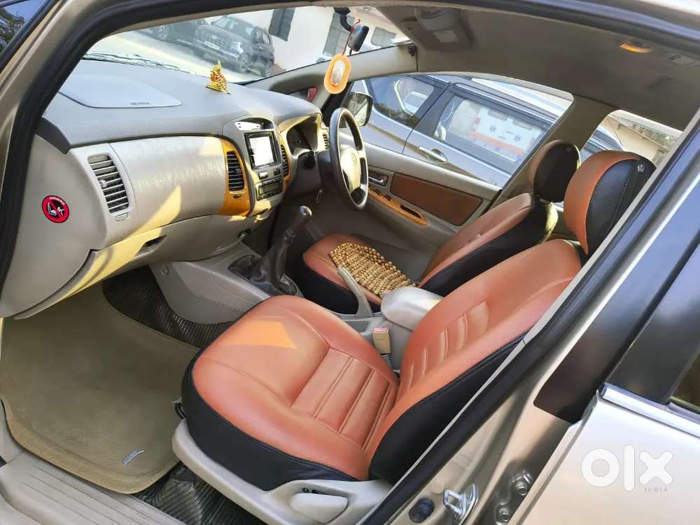 Toyota Innova 2010 December