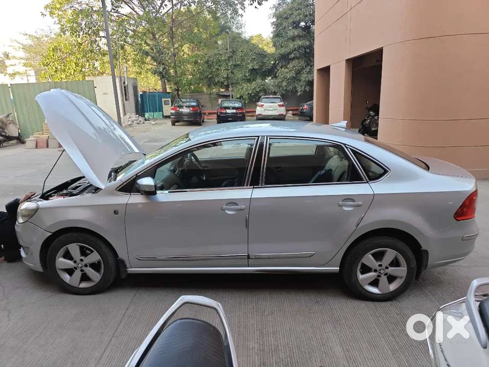 Skoda Rapid Elegance 2015 Car