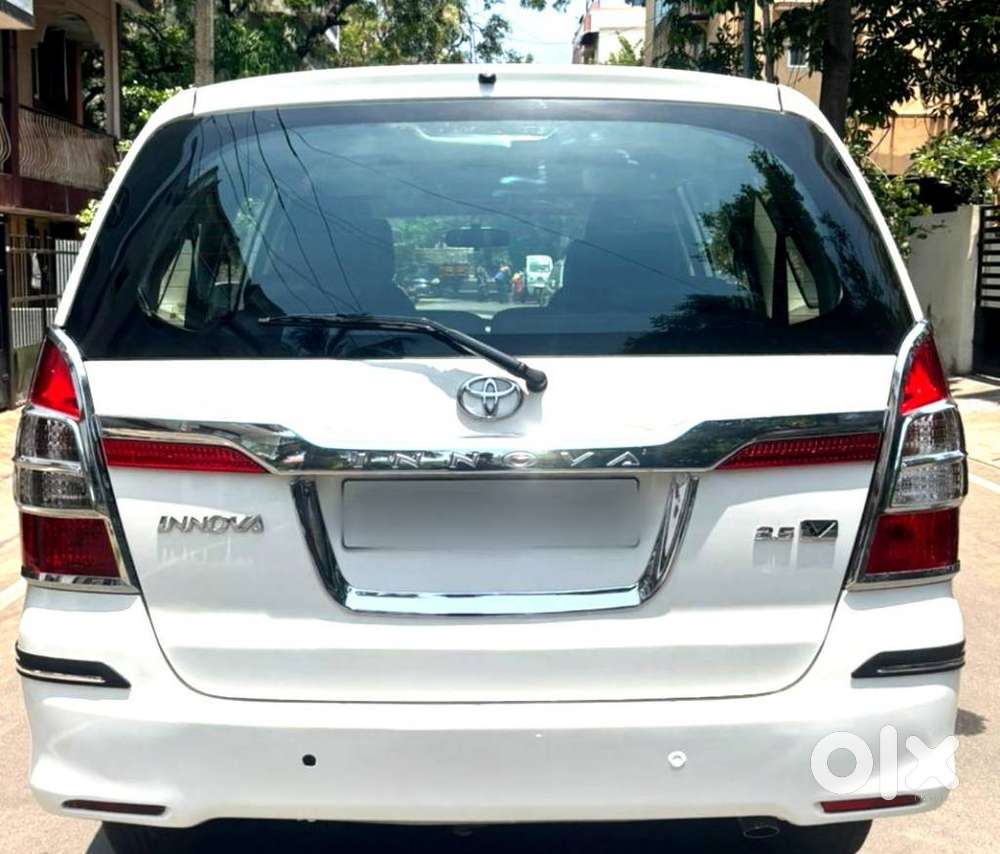 Toyota Innova 2.5 G (diesel) 7 Seater Bs Iv, 2015, Diesel