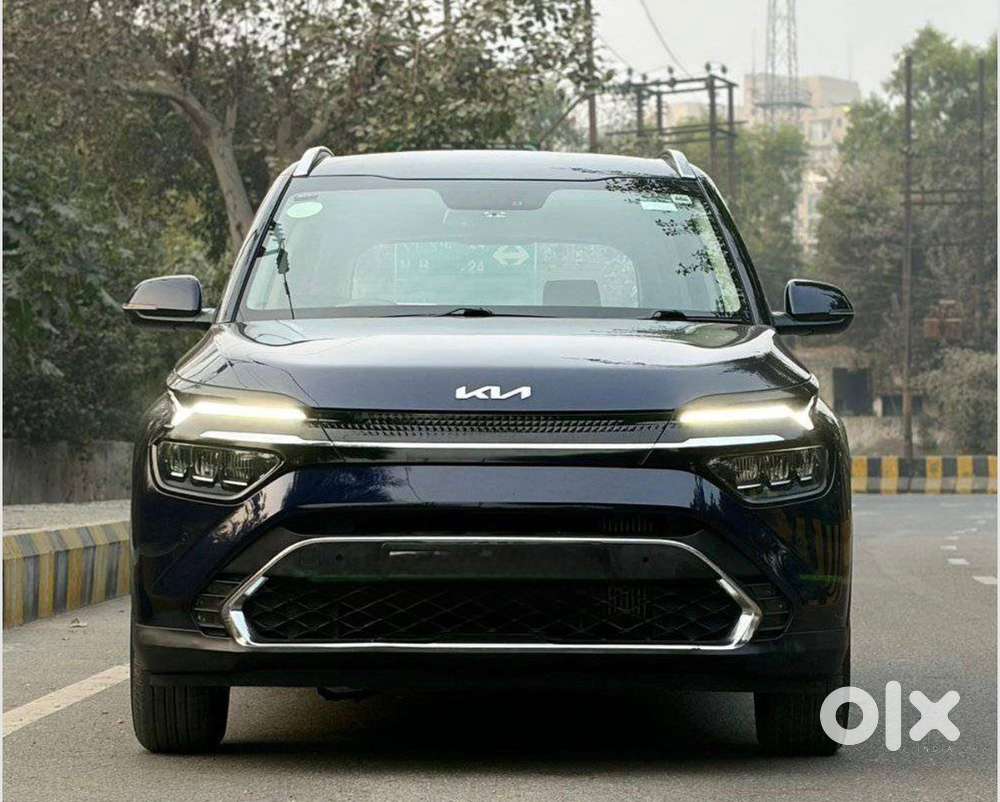 Kia Carens 2022 Petrol Good Condition