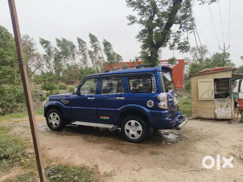 Mahindra Scorpio  2015 S4