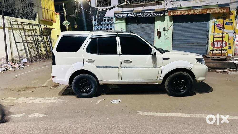 Tata Safari Storme 2013 Diesel Good Condition