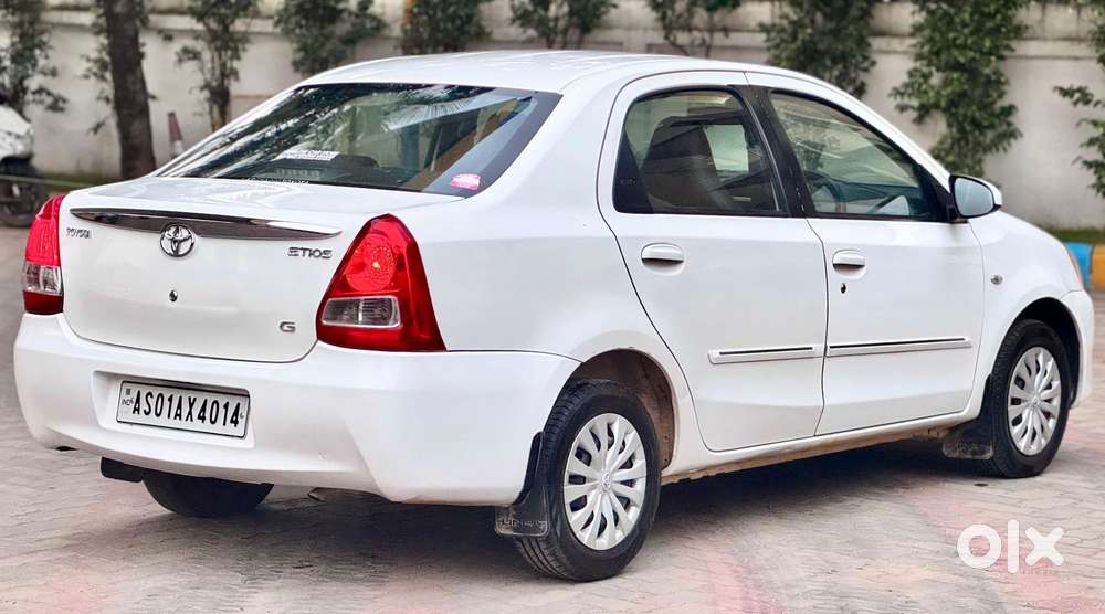 Toyota Etios 2010-2012 G, 2011, Petrol
