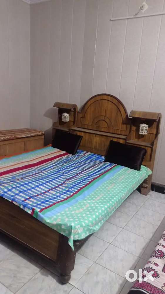 Bed king size sofa Brown