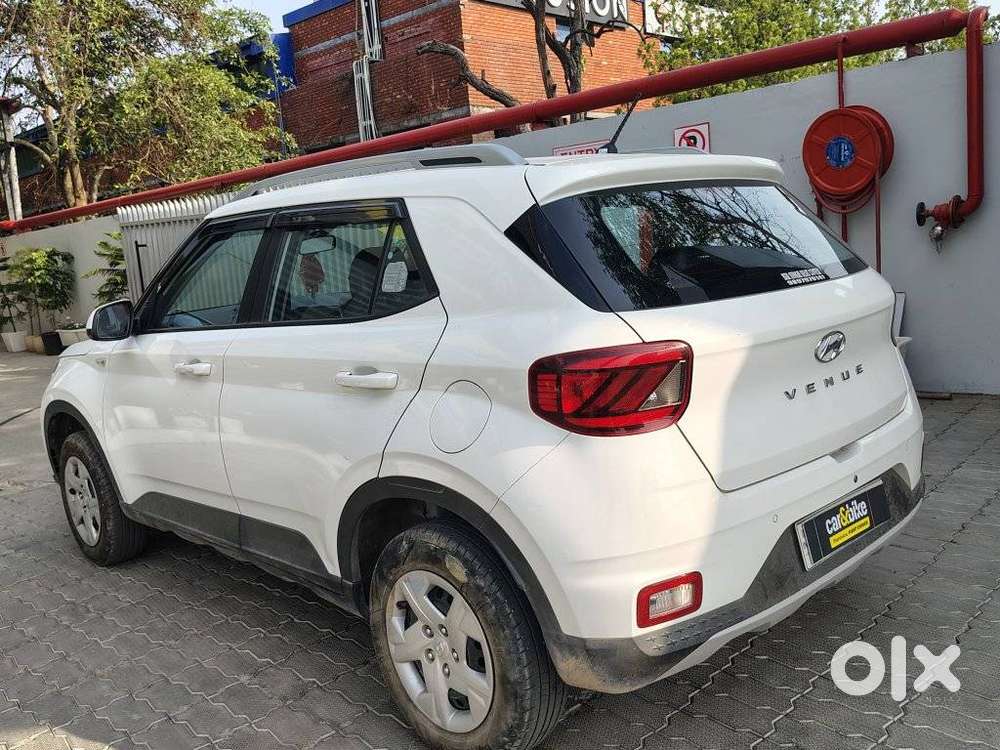 Hyundai Venue S Mt 1.2 Kappa, 2022, Petrol