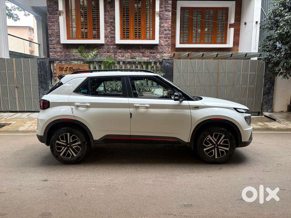 Hyundai Venue N Line 1.0 N8 Turbo Dct Dual Tone, 2023, Petrol
