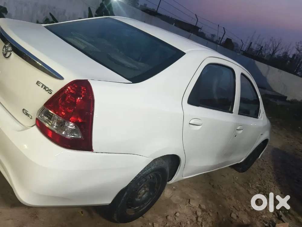 Toyota Etios Diesel 2013 Spinny Or Car Bazar Wale Msg Or Call Na Kare