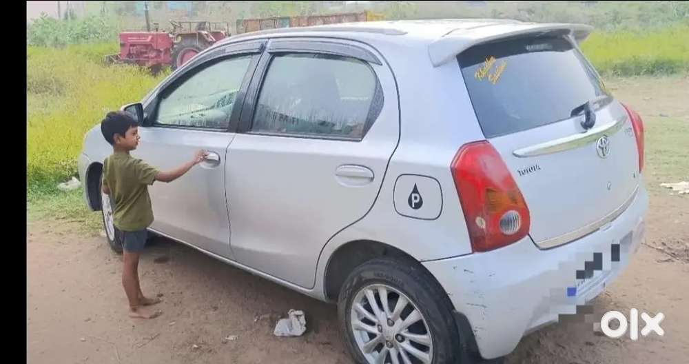 Toyota Etios Liva 2011 Petrol