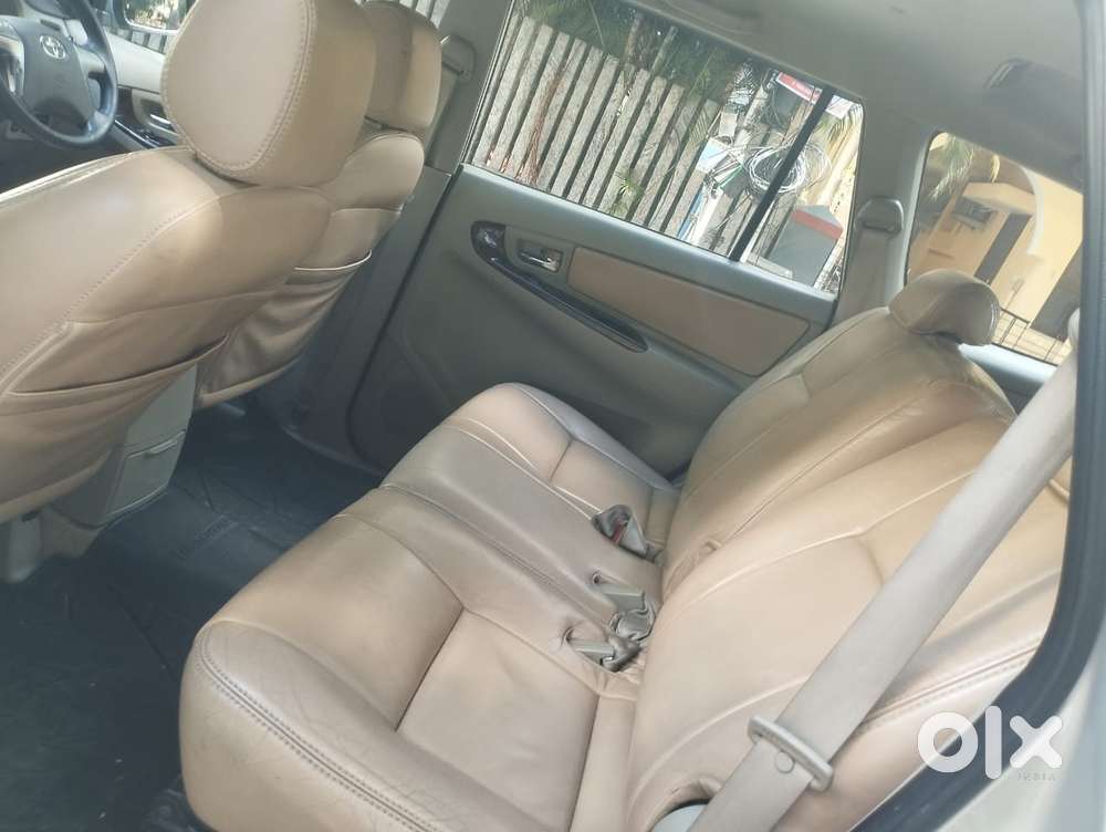 Toyota Innova 2.5 V 8 Str, 2014, Diesel