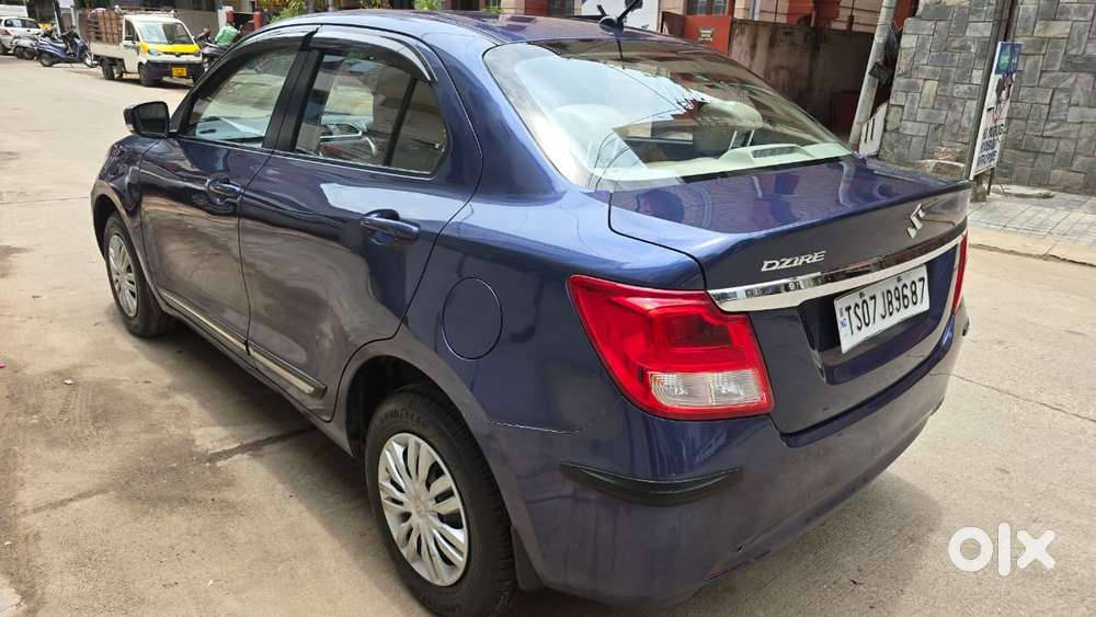 Maruti Suzuki Dzire 1.2 Vxi, 2022, Petrol