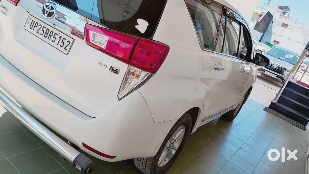 Toyota Innova Crysta 2016 Diesel Manual Next 2 Showroom Condition