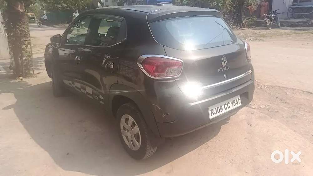 Kwid In Mint Condition 1.0 . New Tyres