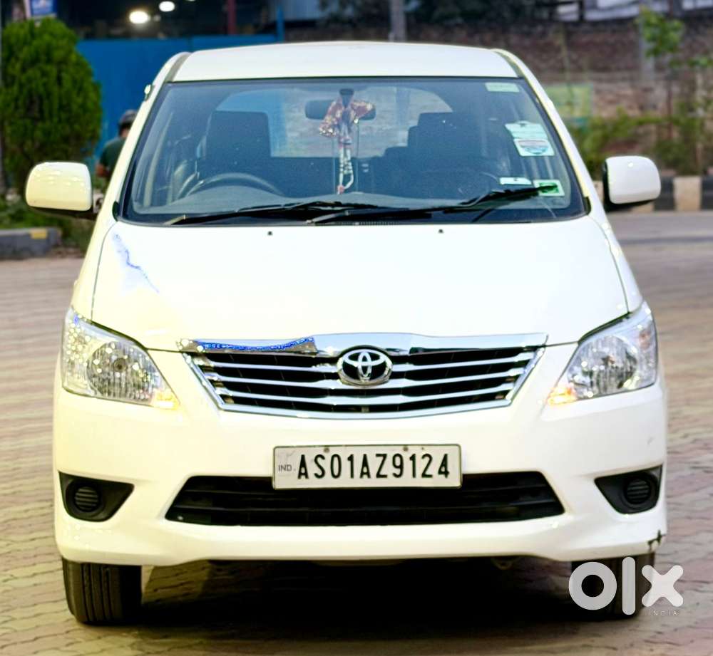 Toyota Innova 2.5 G (diesel) 8 Seater, 2012, Diesel
