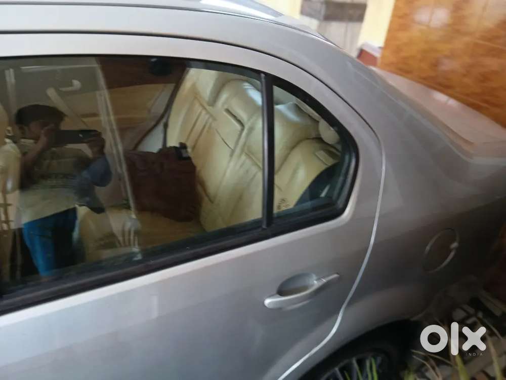 Ford Fiesta 2010 Petrol 84000 Km Driven