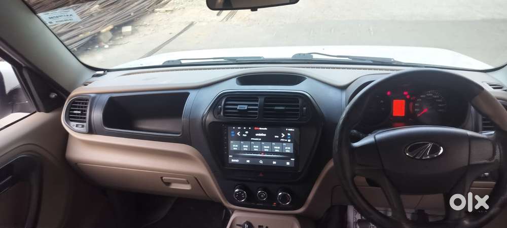 Mahindra Tuv 300 T6, 2015, Diesel