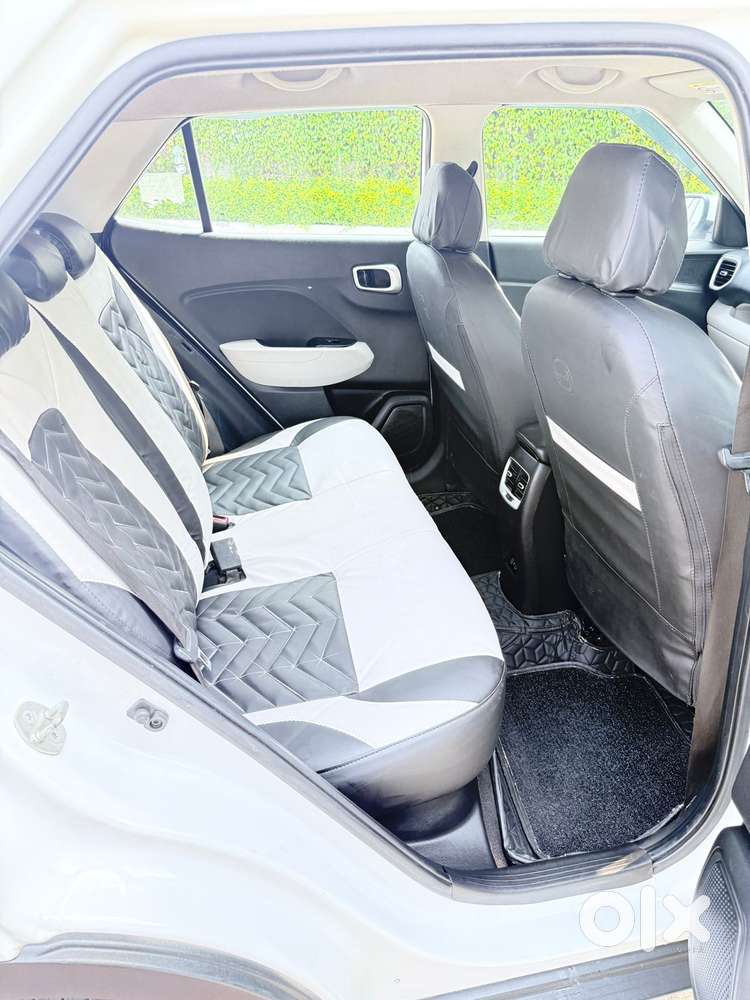 Hyundai Venue 1.2 S (o), 2023, Petrol
