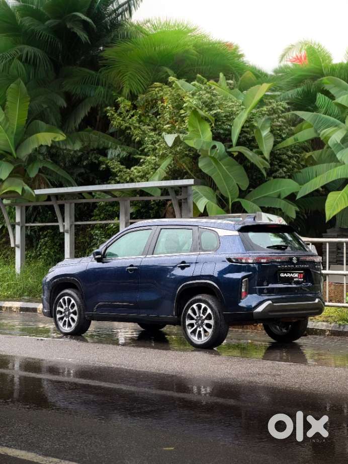 Maruti Suzuki Grand Vitara 1.5 Alpha Plus Intelligent Hybrid Ecvt, 2..