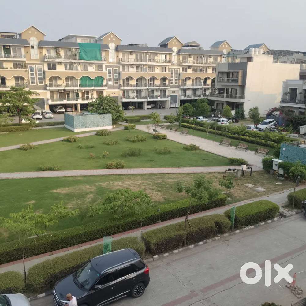 3 BHK semi furnished flat available for rent in sector 85