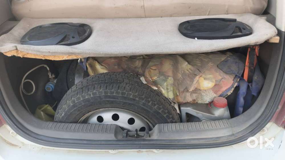 Hyundai I10 Era 2011 Year Car+ Cng Fitted