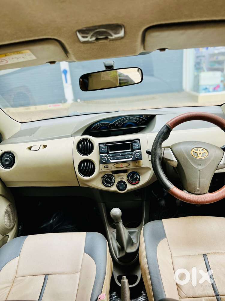 Toyota Etios Liva 2014-2016 V, 2016, Petrol