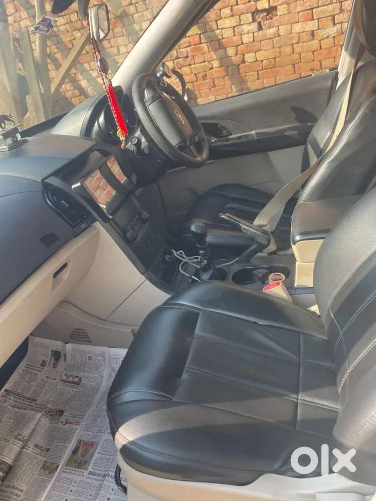 Mahindra Xuv500 2017 179000 Km Urgent Sale Cash Payment