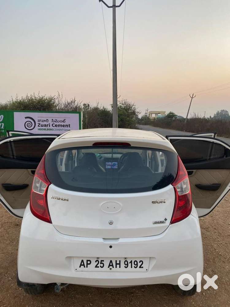 Hyundai Eon 2012 Lpg 130000 Km Driven