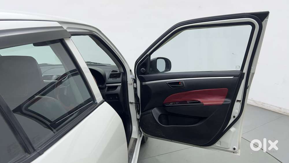 Maruti Suzuki Swift 1.2 Lxi (o), 2017, Petrol