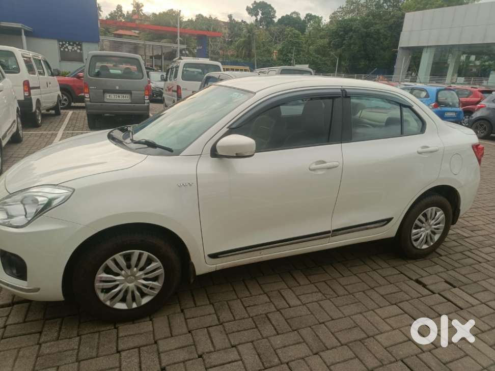 Maruti Suzuki Dzire 1.2 Vxi Amt, 2019, Petrol