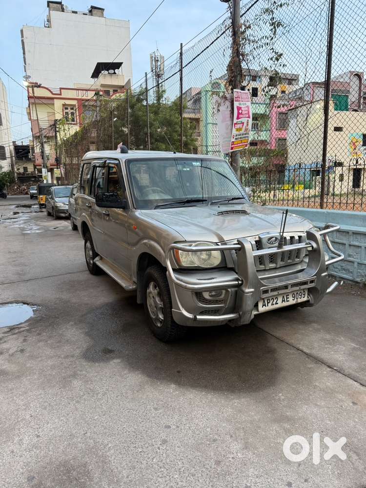 Mahindra Scorpio Classic 2011